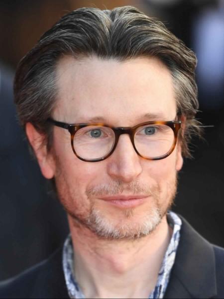 Jonathan Aris